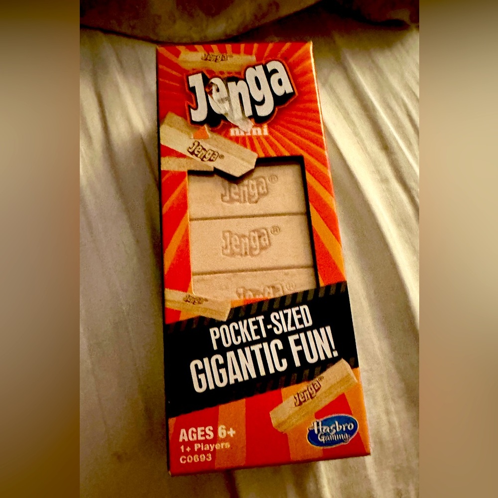 Jenga portable game ages 6+ NWOT